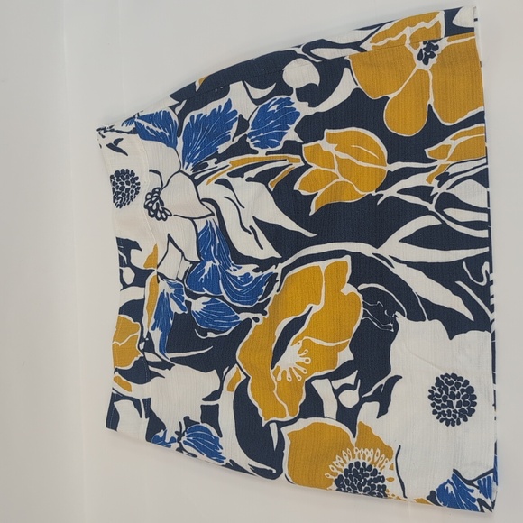 Ann Taylor Blue And Yellow Floral Mini Skirt [209] - Picture 1 of 6